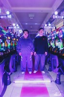 左から空気階段・鈴木もぐら、岡野陽一