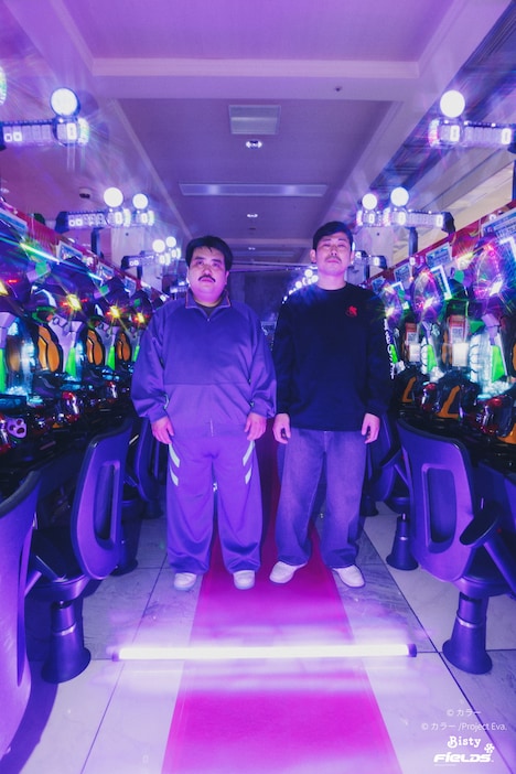 左から空気階段・鈴木もぐら、岡野陽一