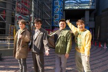 左からシャンプーハット、野性爆弾