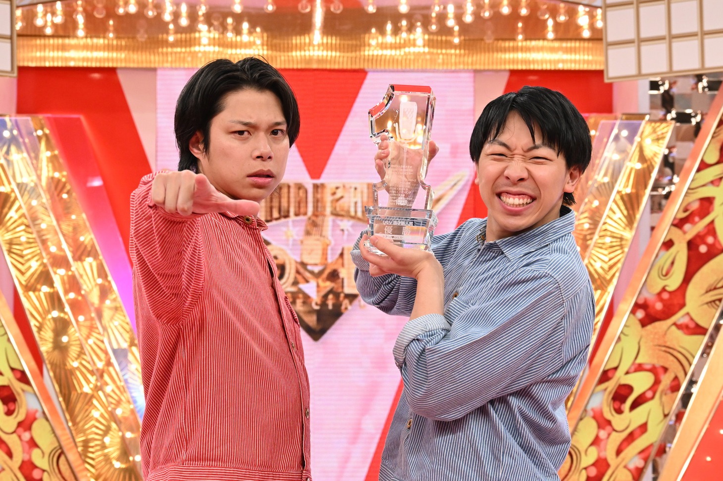 「第14回 ytv漫才新人賞決定戦」で優勝したフースーヤ