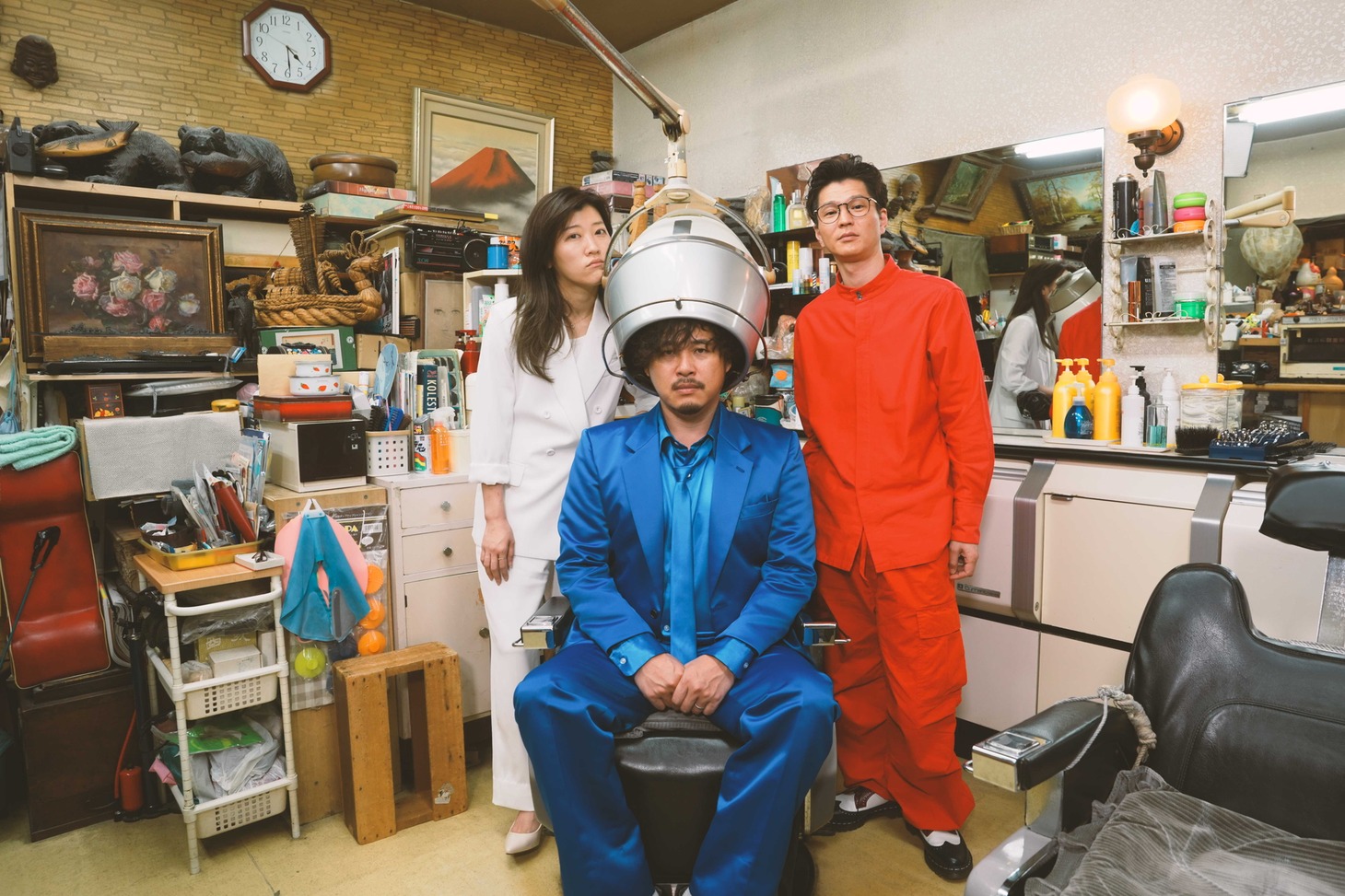 左から、ヒコロヒー、アルコ＆ピース平子、モグライダー芝