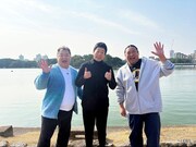 左からブラックマヨネーズ小杉、今田耕司、ロバート秋山