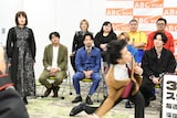 相方・西野の特技をまったく見ていないシンクロニシティよしおか(左)