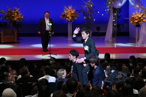 「ブラマヨ吉田・チュート徳井のありがとう生前葬」のワンシーン