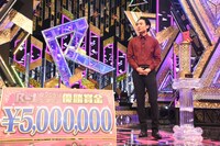 「R-1グランプリ2025」で優勝した友田オレ