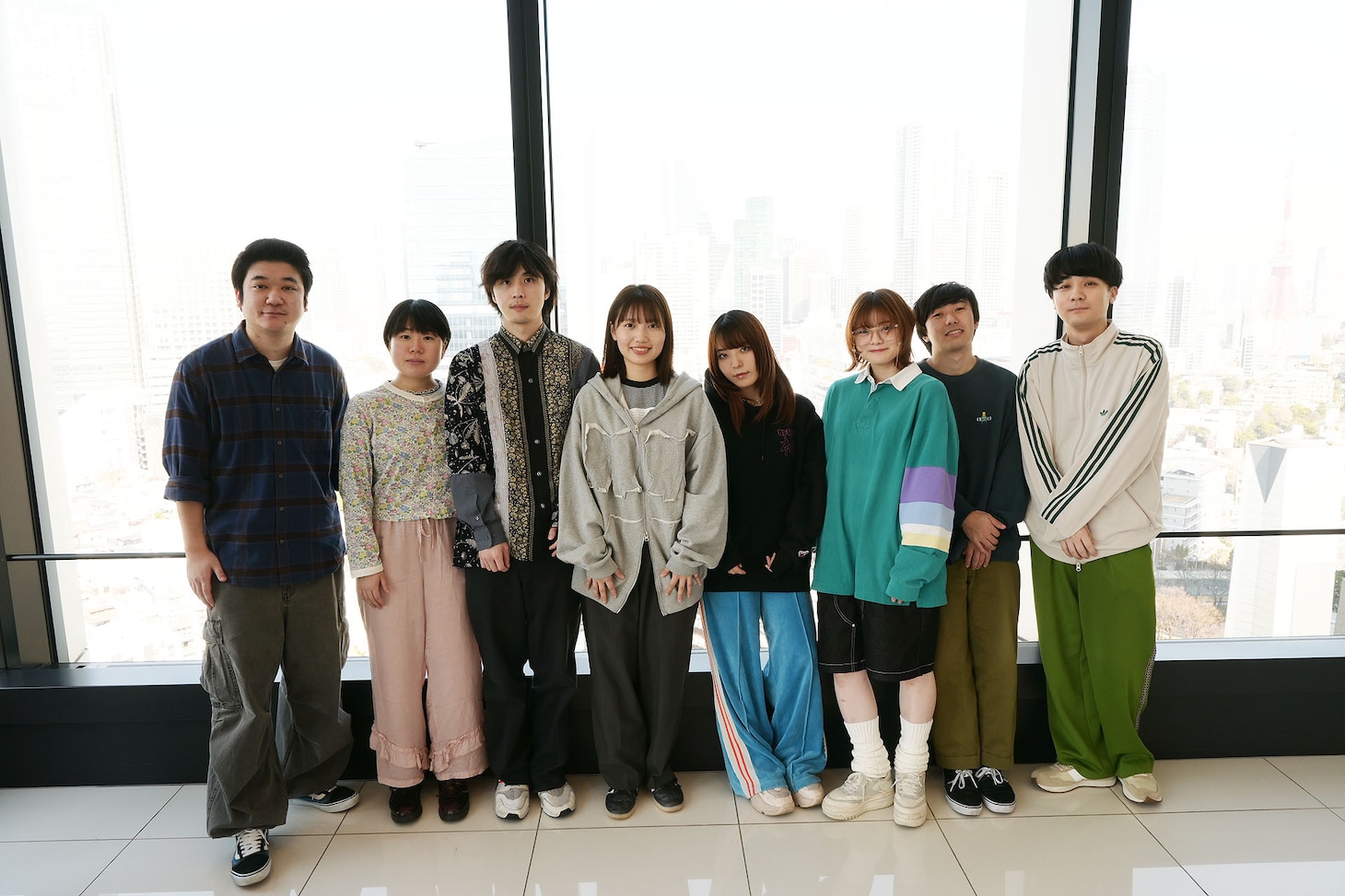 ダウ90000。左から園田、忽那、飯原、中島、吉原、道上、上原、蓮見