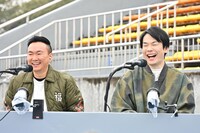 大会MCのかまいたち