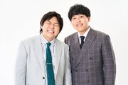 ダブルヒガシ。左から、大東、セレッソ大阪ファンの東 ⓒYOSHIMOTO KOGYO CO.,LTD