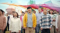 「野菜生活100」CM「飲も。いっしょに。」編のワンシーン
