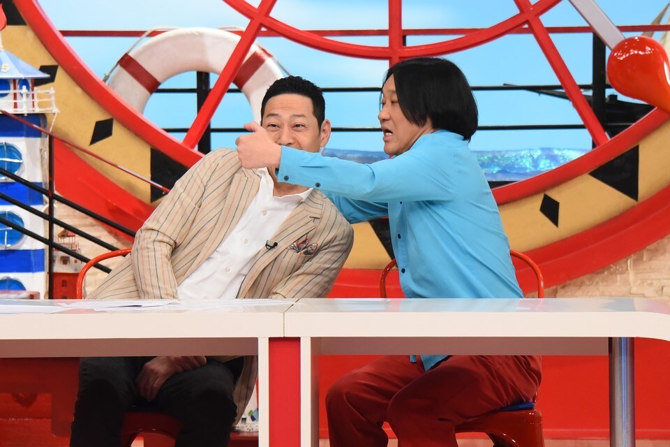 左から東野幸治、永野