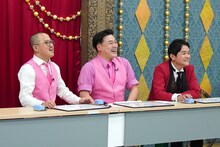 審査を務めるちゃんぴおんずと千鳥ノブ