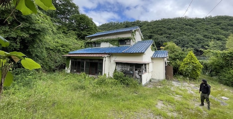 「ザ・ドキュメント 廃屋REBORN」のワンシーン