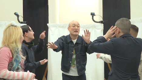 「脱教養番組 ～哲学～」のワンシーン