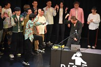 「ただの友達だった頃」に戻って踊るかたつむりの林と本鮪