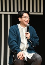 男性ブランコ浦井。2024年1月、舞台「鴨川ホルモー、ワンスモア」合同取材会より