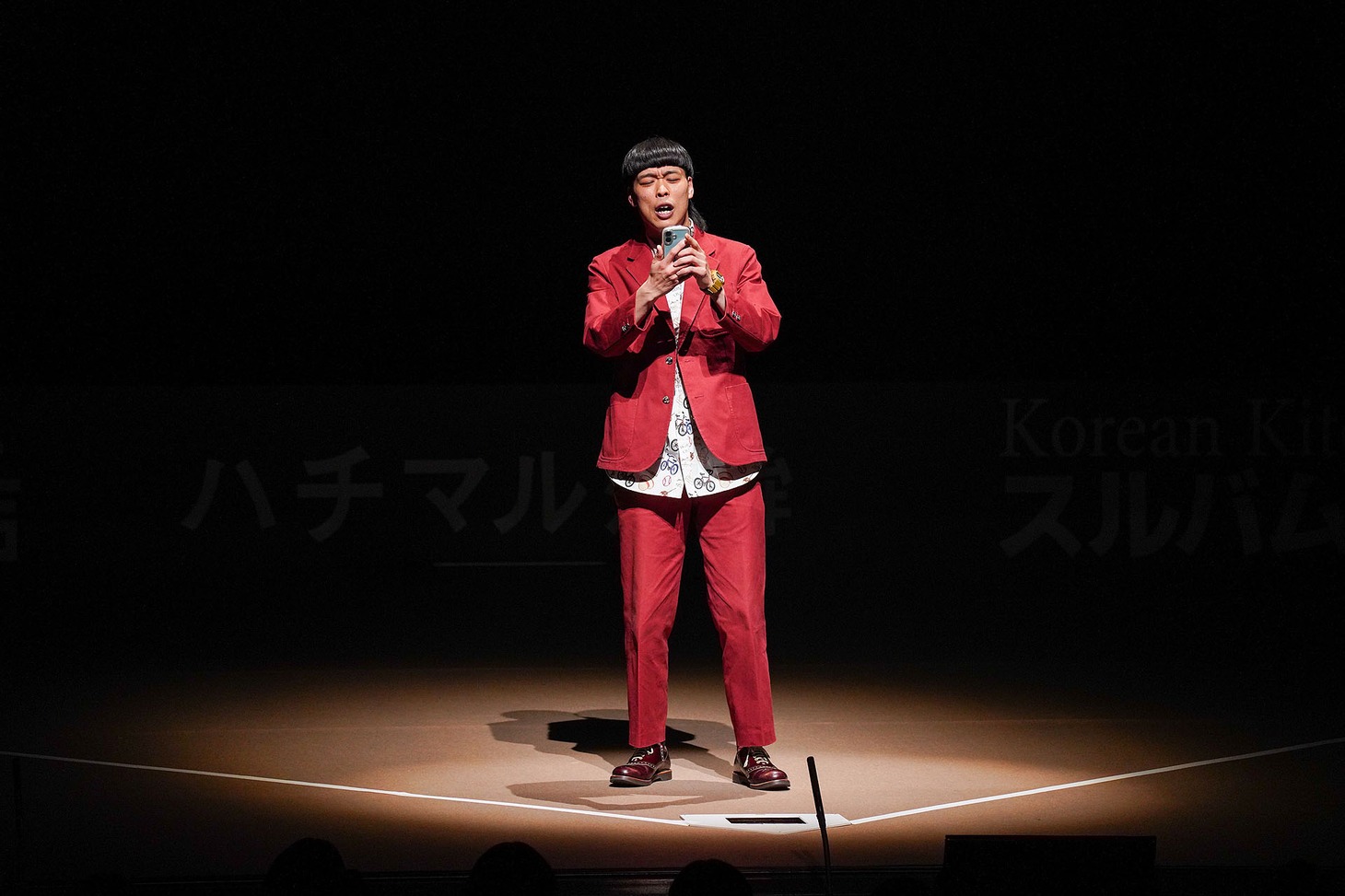 「さすがにプラス思考すぎるやつ」を演じるバッテリィズ・エース