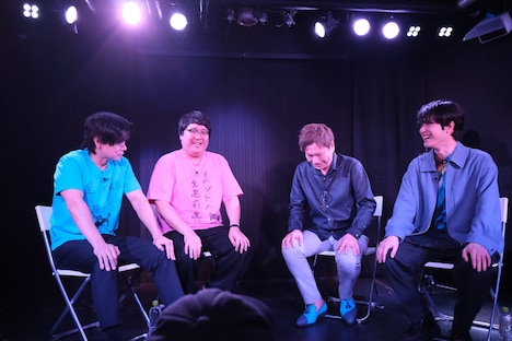 左から、マヂカルラブリー、平田広明、大塚剛央