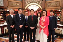 「実録！金の事件簿」にゲスト出演する、さらば青春の光・森田（右端）