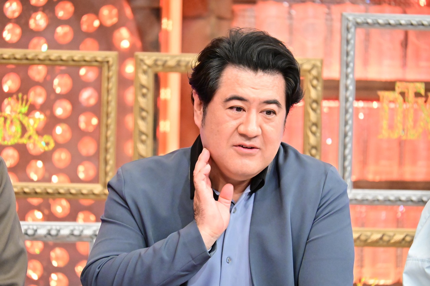 小手伸也