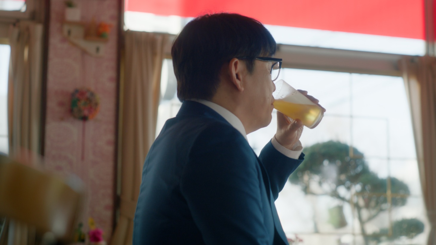 「サントリーのノンアル！」CM「その人の口癖」編より