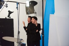 Web動画の撮影に臨むヤーレンズ