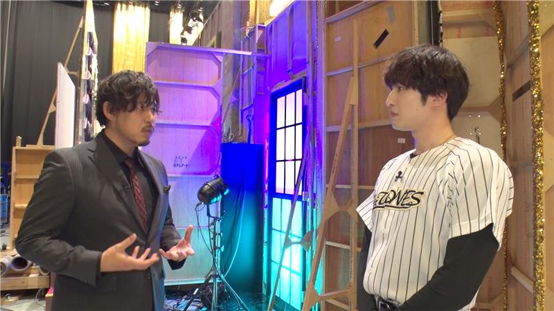 「バカリ・山里の操縦AWARD～人気芸能人 動かしてみた～」のワンシーン