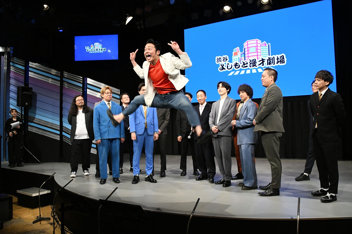 ジャンプする山口コンボイ