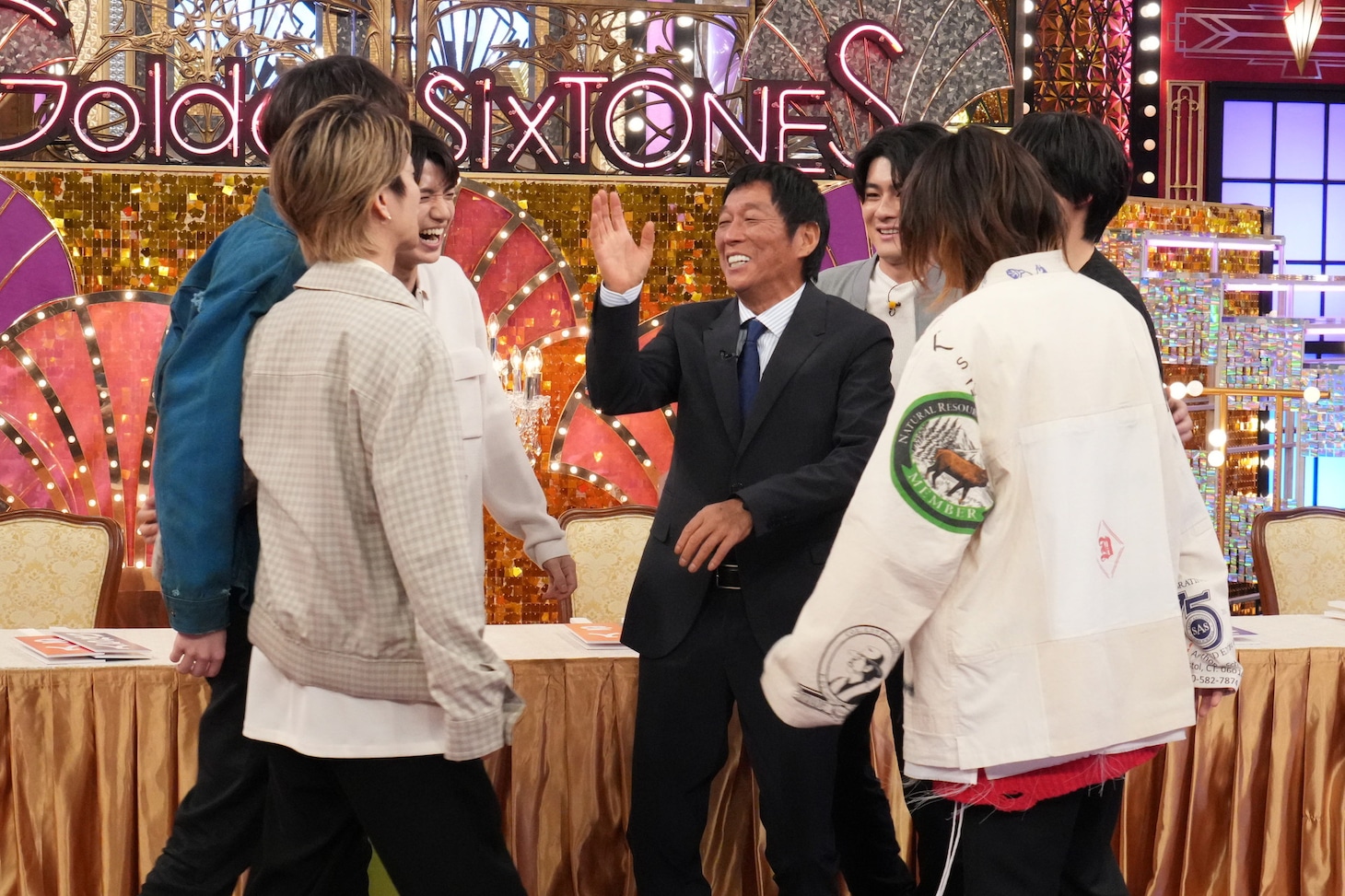 「Golden SixTONES」のワンシーン