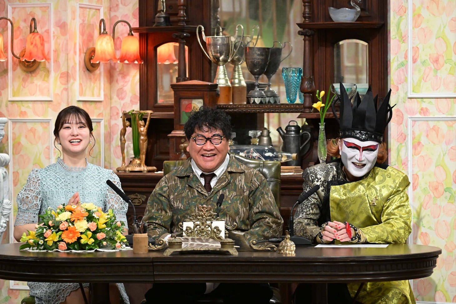 「探偵！ナイトスクープ」に出演する（左から）増田紗織アナ、カンニング竹山、デーモン閣下