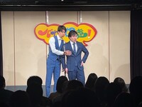 漫才を披露するタルタル関数（写真提供：プロダクション人力舎）