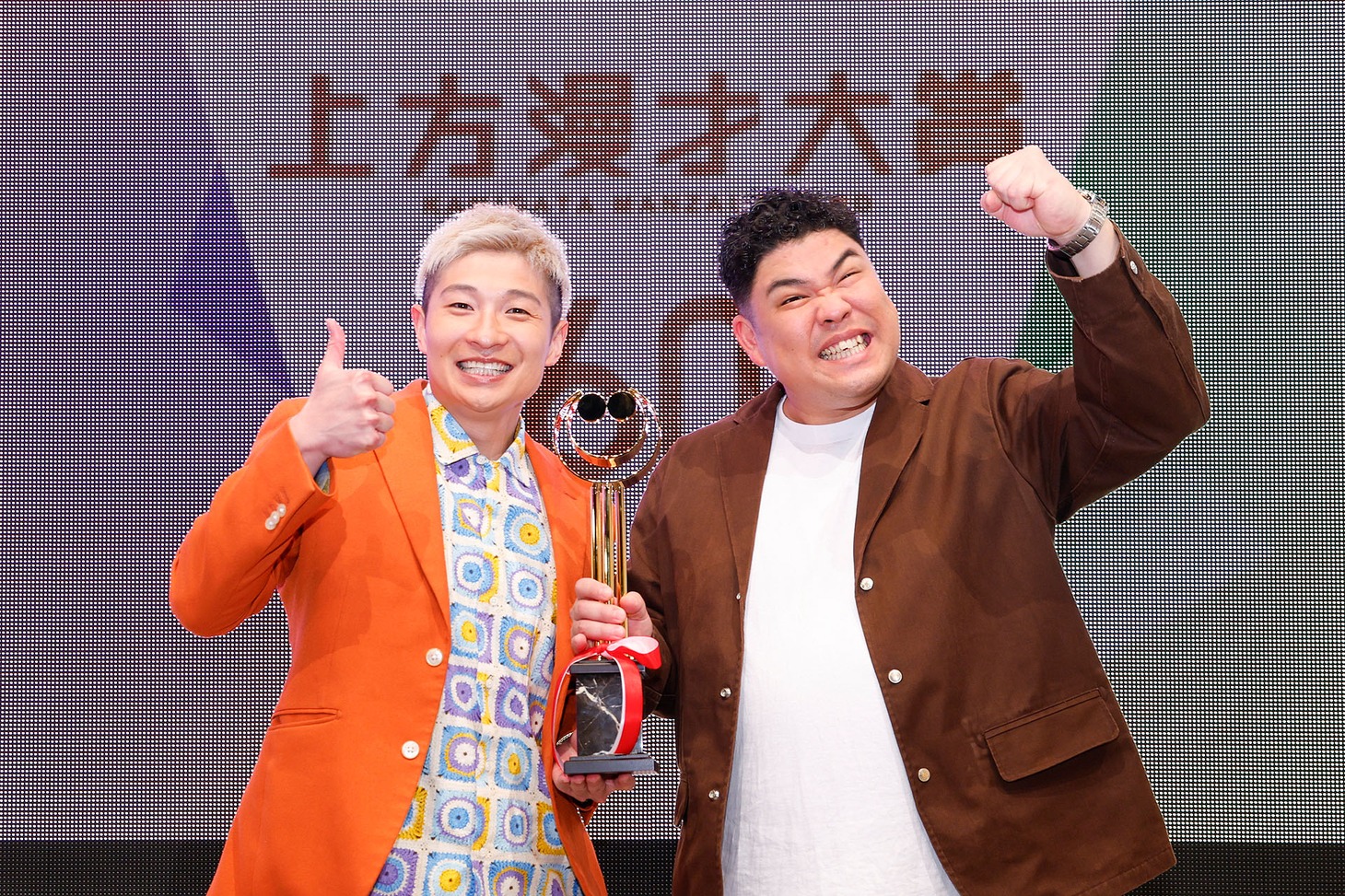 「上方漫才大賞」新人賞に輝いた豪快キャプテン
