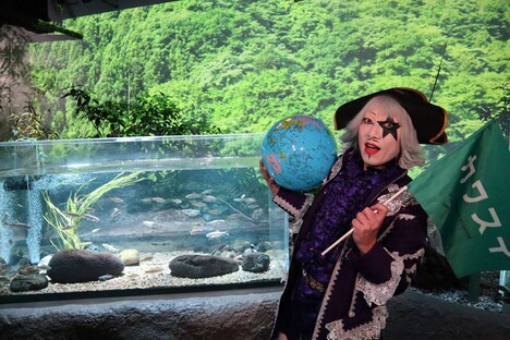 川崎水族館とコラボするゴー☆ジャス
