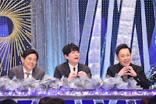 左から博多華丸・大吉、くりぃむしちゅー有田