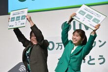 クイズに不正解でもはしゃぐダイアン津田と渋谷凪咲