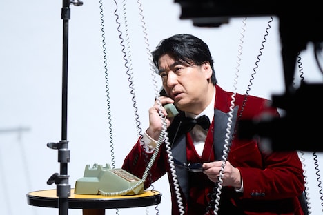 CM撮影中の佐久間宣行