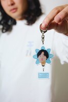 『かが屋の大カロ貝展2』アクリルキーホルダー