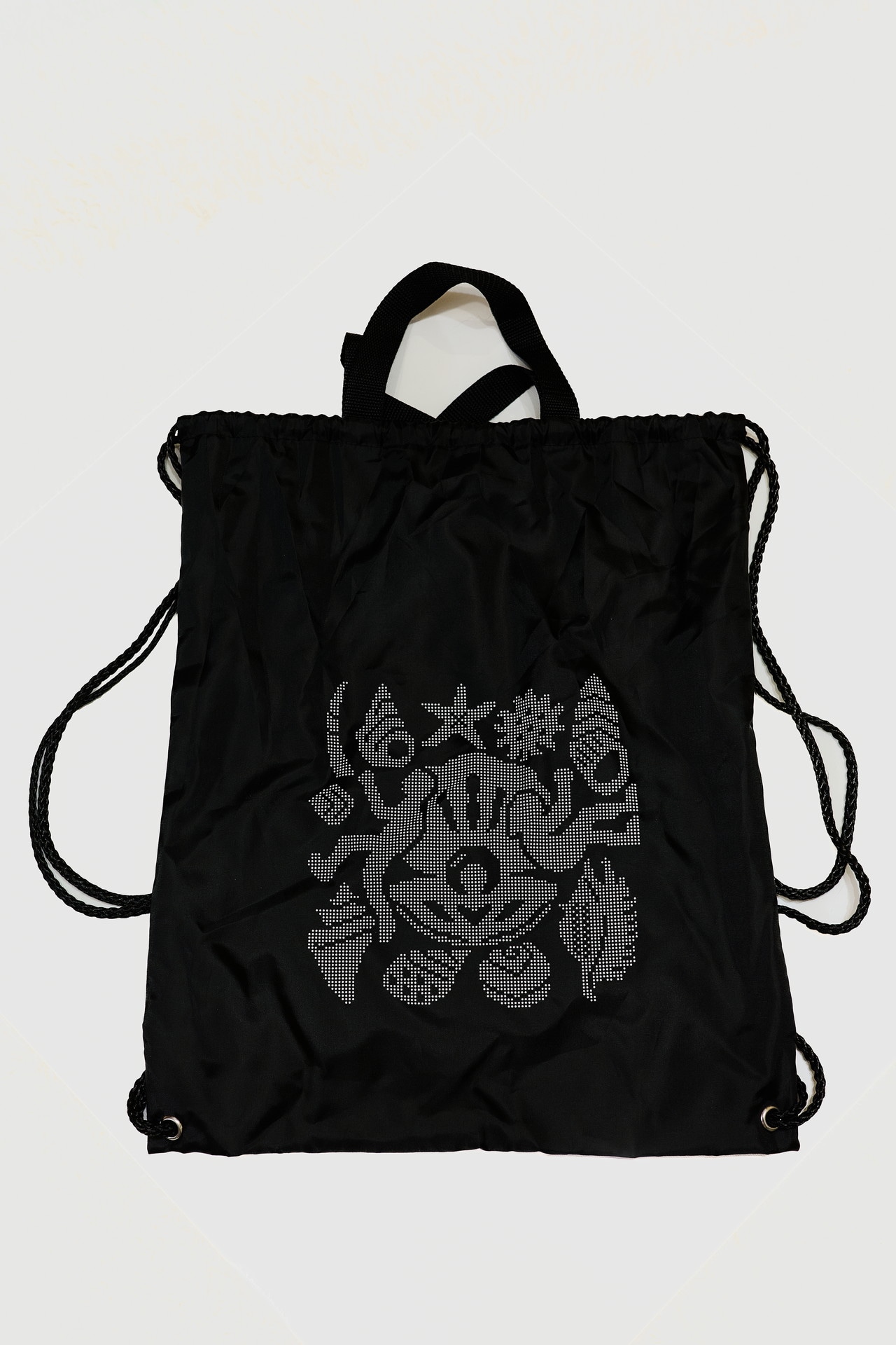 『かが屋の大カロ貝展2』ナップサック