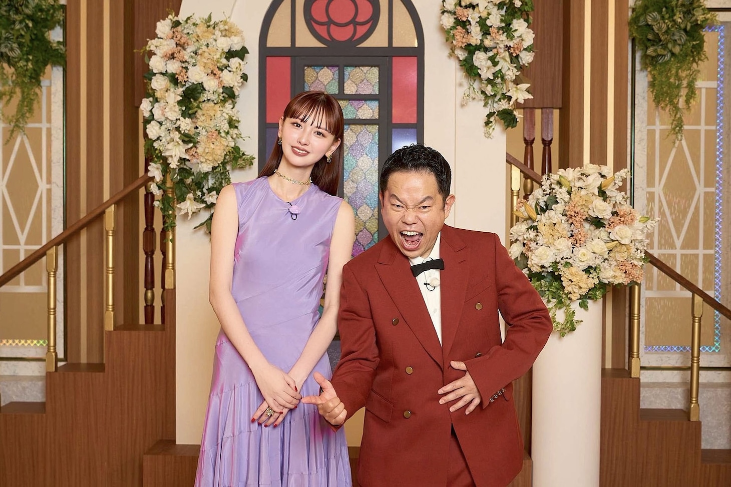 「ウェディングウォーズ」でMCを務める鈴木えみとダイアン津田