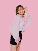 「COLOR DAYS」のモデルを務めた小嶋花梨