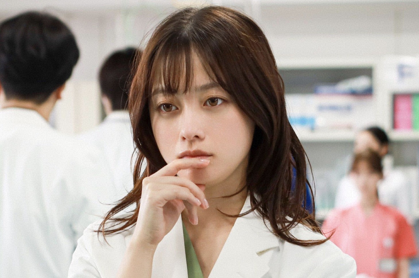 天久鷹央役の橋本環奈