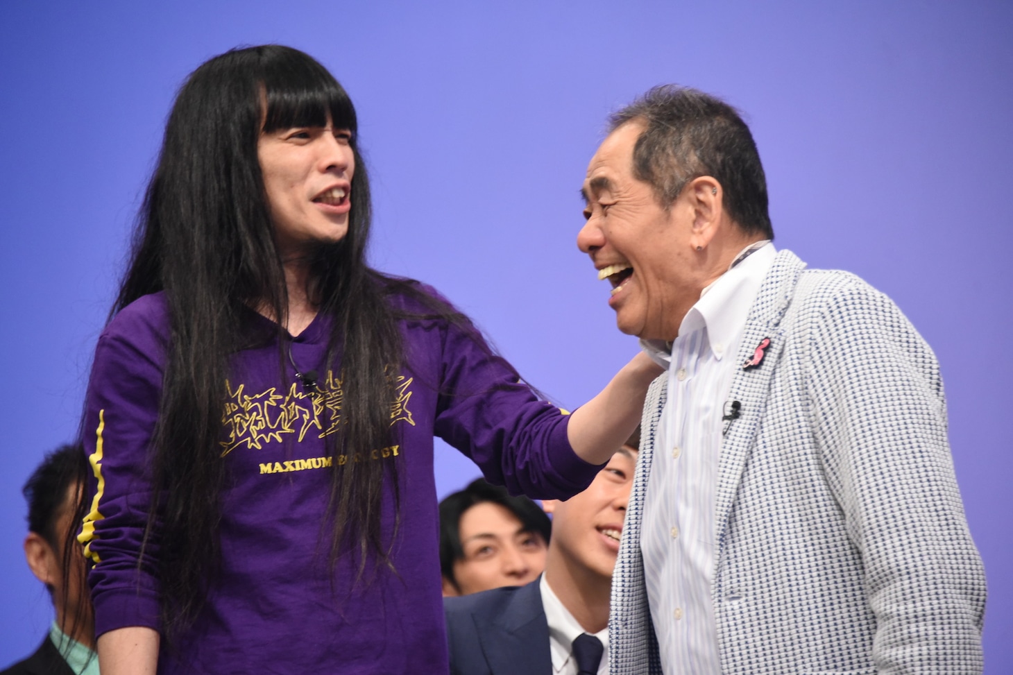 抽選会での金属バット友保とザ・ぼんち・ぼんちおさむ。対戦が決まると友保は「ダルいてぇ」とコメント