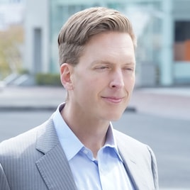 厚切りジェイソン、世界的金融会社のCEO役「日本の医療従事者の方々に感謝」