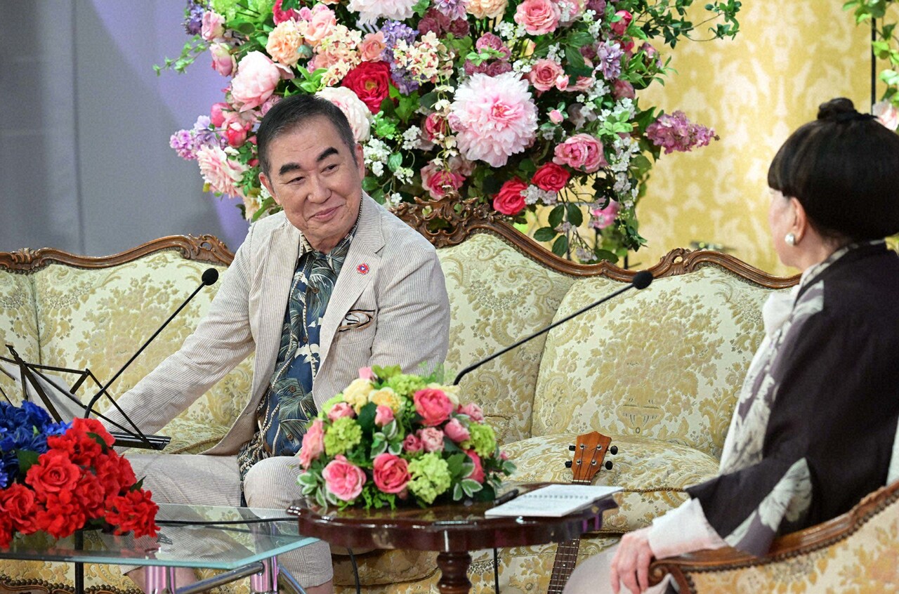 桂文枝「徹子の部屋」公開収録でウクレレ奏でる