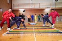 「火曜は全力！華大さんと千鳥くん」のワンシーン