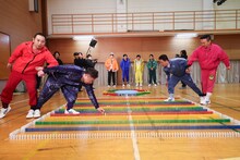 「火曜は全力！華大さんと千鳥くん」のワンシーン