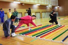 「火曜は全力！華大さんと千鳥くん」のワンシーン