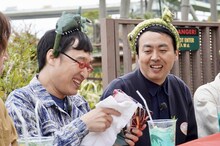 左から南海キャンディーズ山里、アンガールズ田中