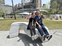 「ごぶごぶ」のロケを展開する東野幸治と久本雅美