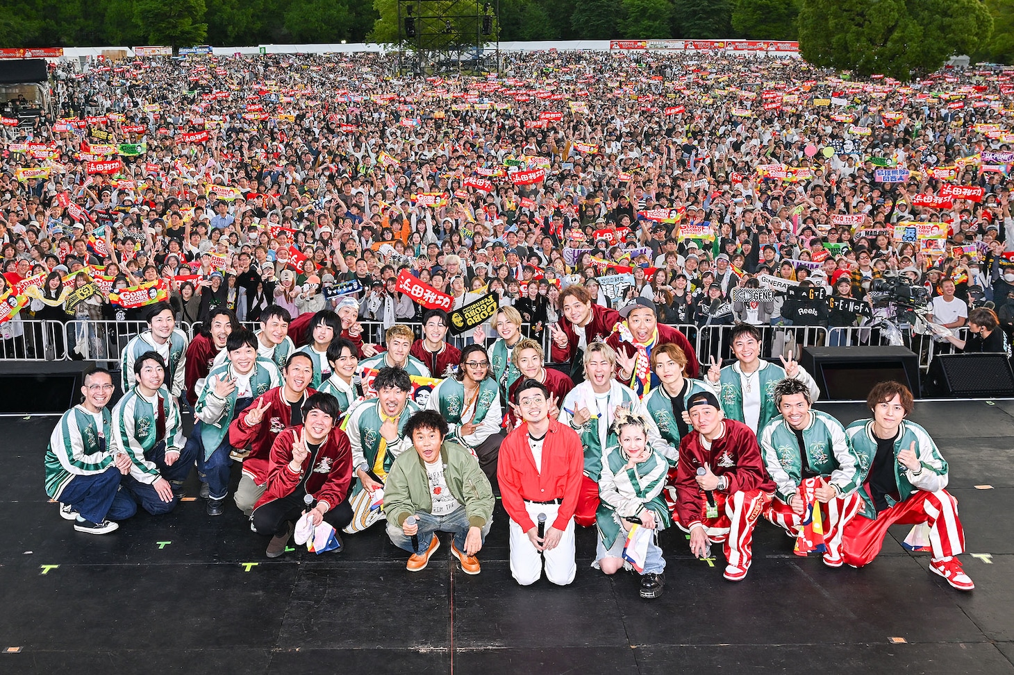 「ごぶごぶフェスティバル2025」DAY1集合写真（撮影：PUROSANGUE/小中村政一）