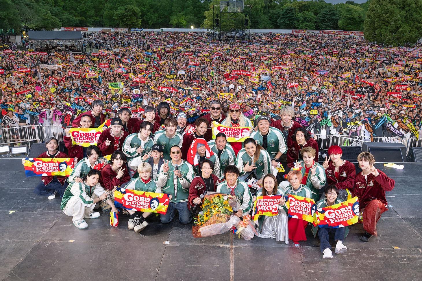 「ごぶごぶフェスティバル2025」DAY2集合写真（撮影：PUROSANGUE/小中村政一）